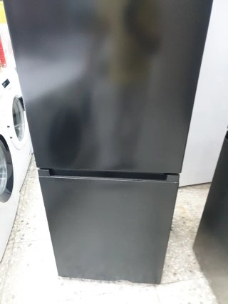 Nevera Gorenje Negra 1.80m x 54cm con Tara