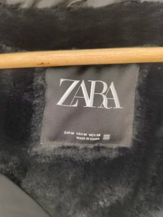 Abrigo Acolchado ZARA con Cinturón