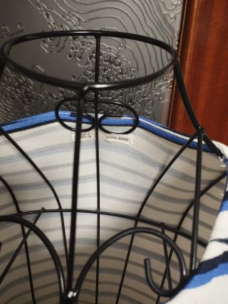 Vestido Rayado con Botones en Hombro