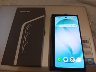 Samsung Galaxy S26 Caja y Teléfono