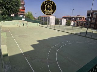 Piso en venta en Hospital en Jaén