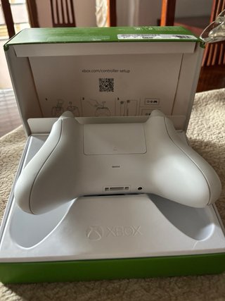 Mando Xbox Series X Robot White