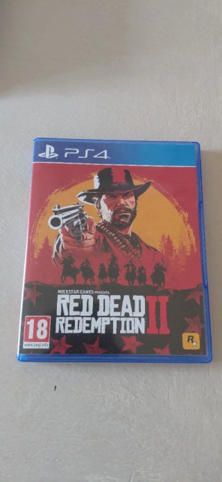Console PS4 Pro 1TB + FIFA 19 + RDR2