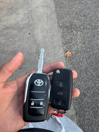 Duplicado de llave Toyota auris 2009