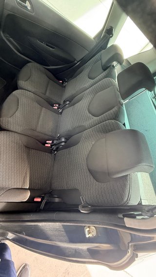 Peugeot 3008 2010