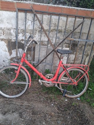 Lote 3 bicicletas y artículos de bici