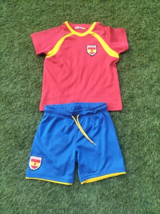 Equipación fútbol España 110-116cm