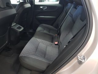 Volvo XC60 2.0 B4 G Core Auto