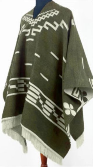 Poncho Estilo Clint Eastwood