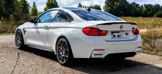 BMW M4 COMPETITION
