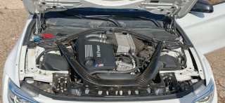 BMW M4 COMPETITION