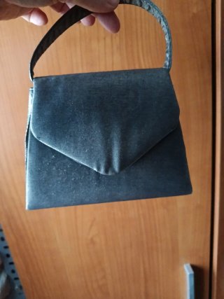Bolso de fiesta negro y plateado