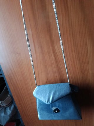 Bolso de fiesta negro y plateado