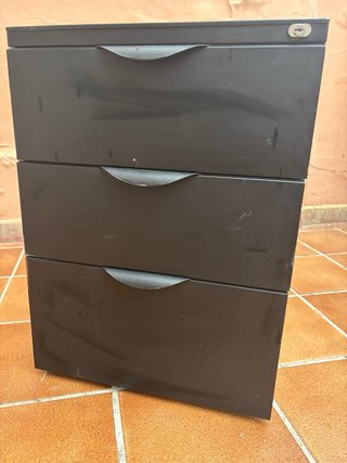 Cómoda de Metal Negra