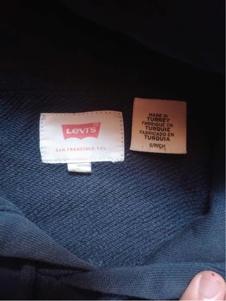 Sudadera Levi's Negra Logo Rojo