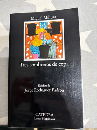 Tres sombreros de copa