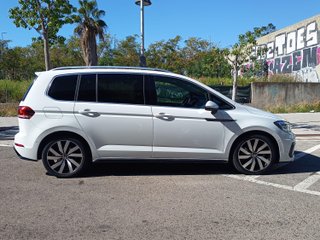 VOLKSWAGEN Touran 1.5 TSI EVO Sport DSG7 110kW