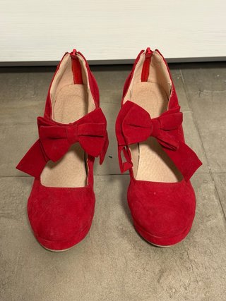 Zapatos Rojos con Lazo