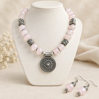 Conjunto de Collar y Pendientes