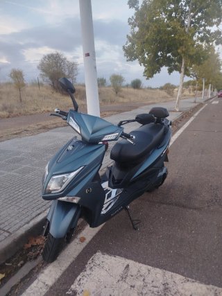 Moto Eléctrica Sunra Hawk