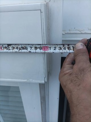 Ventana de Aluminio Corredera con Persiana