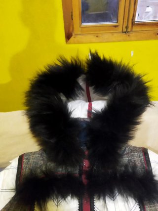 Abrigo Warrior King Negro/Blanco