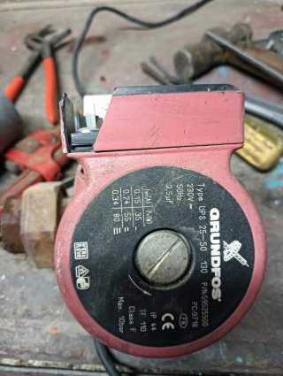 Bomba Circuladora Grundfos UPS 25-50