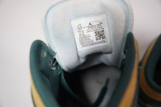 Air Jordan 1 Mid GS Seattle Supersonics