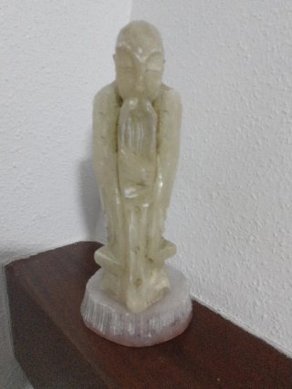 Figura de Monje Tallada