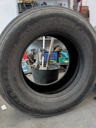 4 Ruedas de Camión Bridgestone y Continental