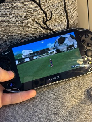 FIFA 14 PS Vita (sin caja)