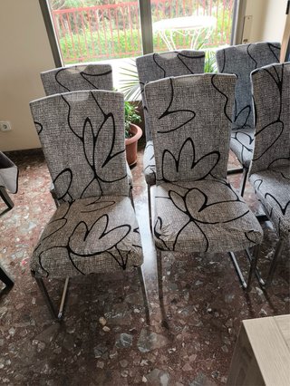 Mesa de salón madera.