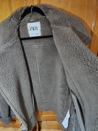 Cazadora doble faz Zara gris