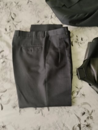 Traje de hombre gris