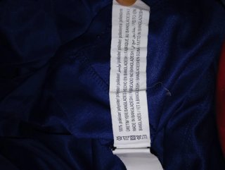 Camiseta deportiva azul marino