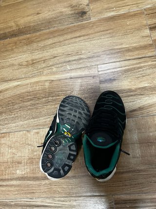 Zapatillas Nike Air Max Tavas Negras y Verdes