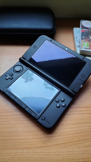 Nintendo 3DS XL