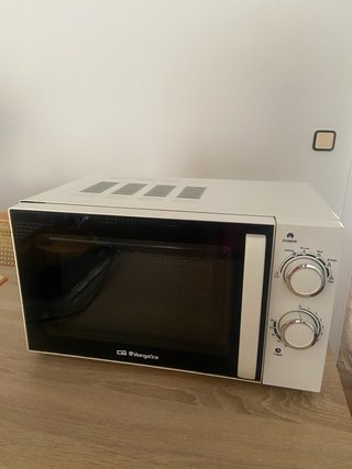 Microondas Orbegozo Blanco