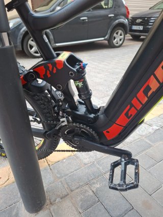 Bicicleta Eléctrica Giant