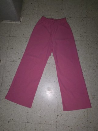 Lote de 4 sudaderas y 2 pantalones