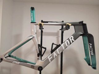 Cuadro Factor One Talla 56