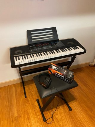 Teclado eléctrico con banqueta pedal y Auriculares