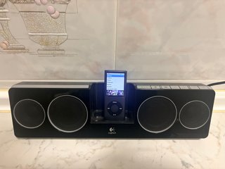 iPod Nano 4G y Altavoces Logitech