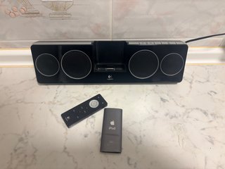 iPod Nano 4G y Altavoces Logitech