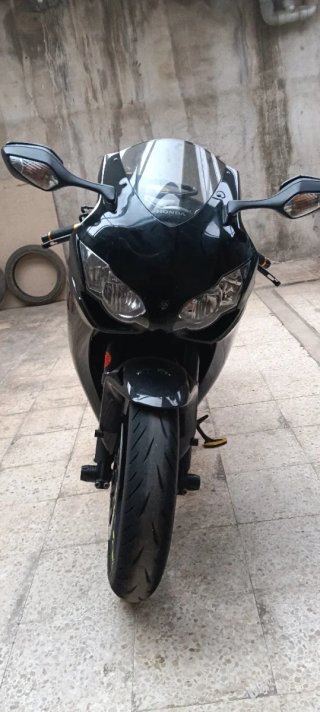 Honda CBR 1000 2008 Negra