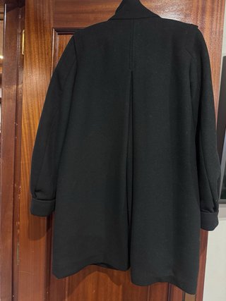 Abrigo de invierno negro Zara