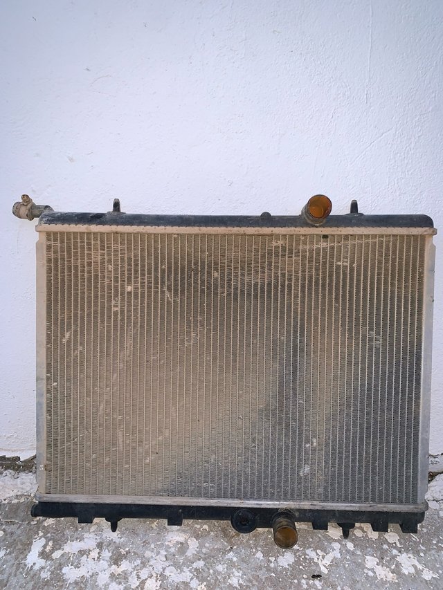 Radiador Peugeot 206 1.4i