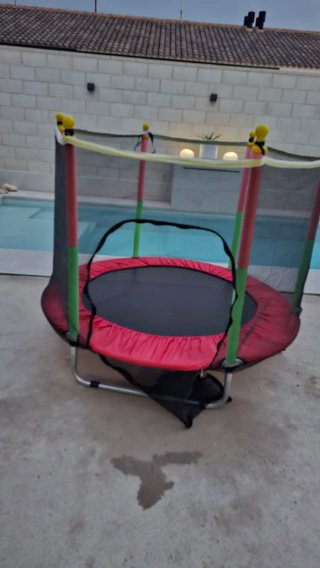 Cama elástica infantil con red de seguridad