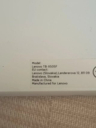 Tablet Lenovo 10" + Cargador (Batería perfecta)