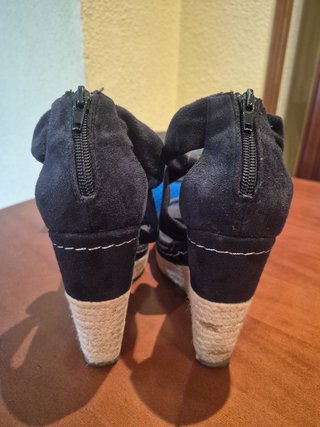 Cuñas Negras Marypaz Talla 40